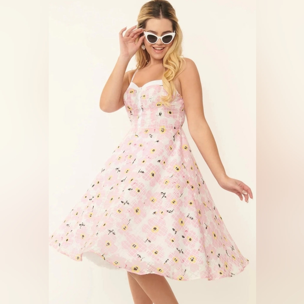Unique Vintage Rina Burnout 1X/16 Petal Flower Swing Dress